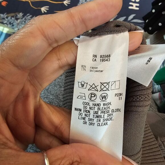 23区 Vingt-Trois Arrondissements Short Sleeve Knit Top Size 40 - Picture 4 of 4